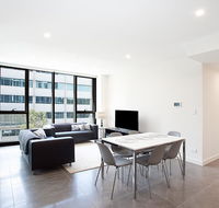 Luxury 3 Bedroom Apartment in an Amazing Location - Accommodation Tasmania