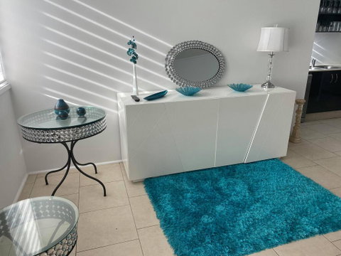 Luxury Apartment, Perfect Location - Accommodation Tasmania 1
