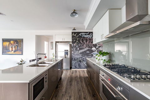Luxury Escape In Ocean Grove - Accommodation Tasmania 1