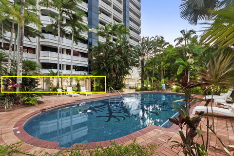 Luxury Pool Side Apartment In Beachfront Resort - Accommodation Tasmania 1