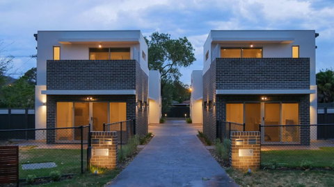 Maison Executive - Accommodation Tasmania 0