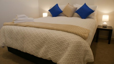 Maison Executive - Accommodation Tasmania 2
