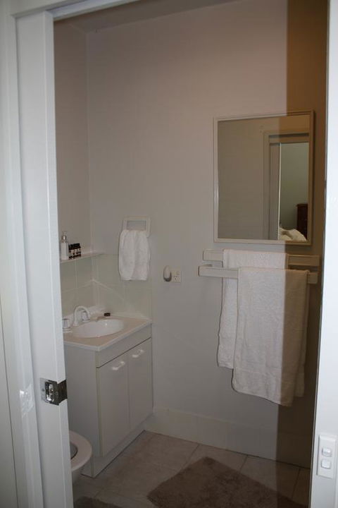 Mandalay House - Accommodation Tasmania 3