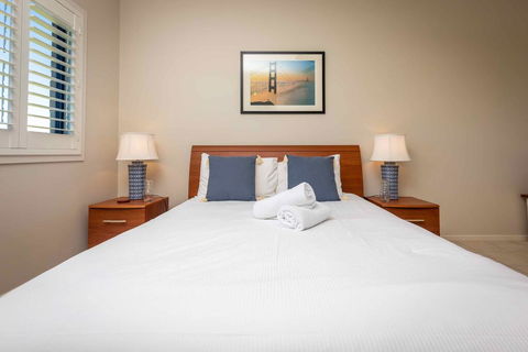 Mandalay Villas - Villa 2 - Accommodation Tasmania 3