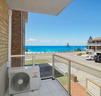 Marine Court - The Entrance - Accommodation Tasmania