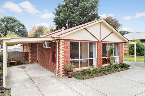 Maroondah 3 Bedroom House In Kilsyth - Accommodation Tasmania 0