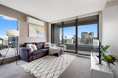 Melbourne Centre Convenient Location + Free Parking - Accommodation Tasmania 2