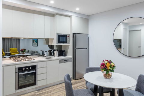 Meriton Suites Bondi Junction - Accommodation Tasmania 1
