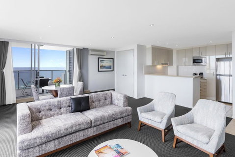 Meriton Suites Broadbeach - Accommodation Tasmania 3
