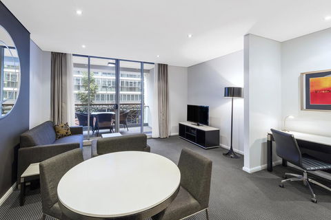 Meriton Suites Zetland - Accommodation Tasmania 0