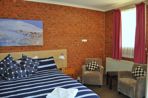 Merrijig Motor Inn - Accommodation Tasmania 0