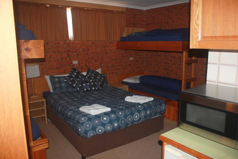 Merrijig Motor Inn - Accommodation Tasmania 3