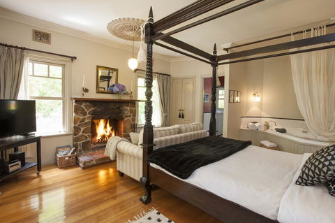Merrow Cottages - Forest Edge - Accommodation Tasmania 2