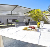 Middle Sea - perfect for two families - Accommodation Tasmania