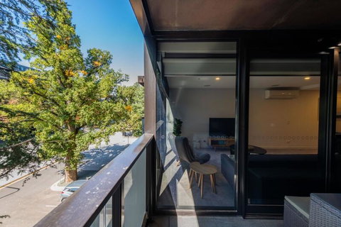 Midnight Apartments Accommodate Canberra - Accommodation Tasmania 1