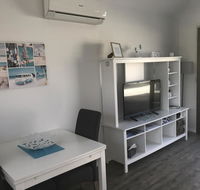 Mindarie Beach Studio - Accommodation Tasmania