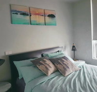 Modern CBD Apartment - Free Secure Parking and Wifi - Accommodation Tasmania