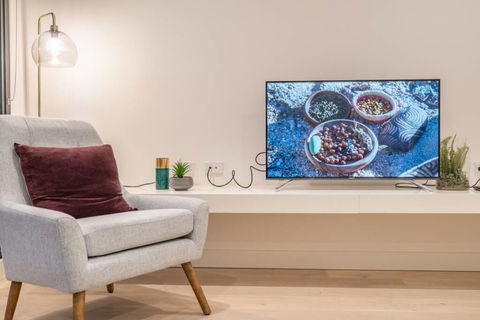 Modern Comfort Apartment 6# @St Kilda Rd - Accommodation Tasmania 3