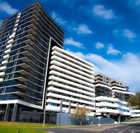 Modern Clean Luxury at the Right Price..... - Accommodation Tasmania