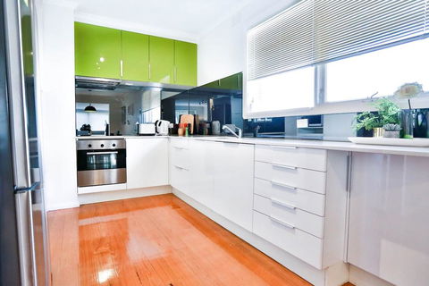 Mont Albert 2 Bedrooms Morden House - Accommodation Tasmania 0