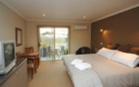 Motel Strahan - Accommodation Tasmania 1