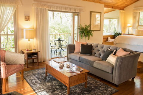 Myers Creek Cascades Luxury Cottages - Accommodation Tasmania 2