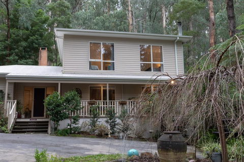Myers Creek Cascades Luxury Cottages - Accommodation Tasmania 1