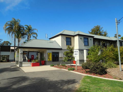Narrabri Motel And Caravan Park - Accommodation Tasmania 2
