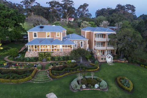 Grand Mercure Basildene Manor - Accommodation Tasmania 0
