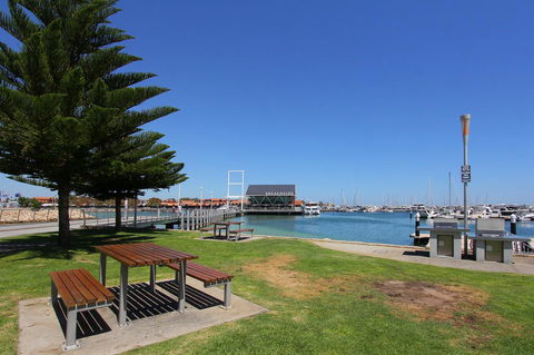 Hillarys Marina Apartment - Accommodation Tasmania 41