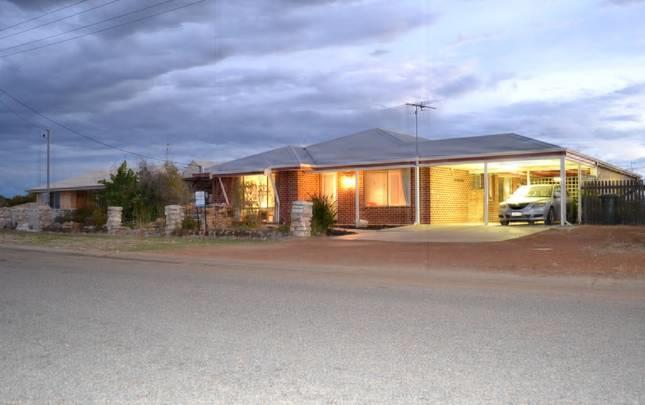 Leeman WA Accommodation Tasmania