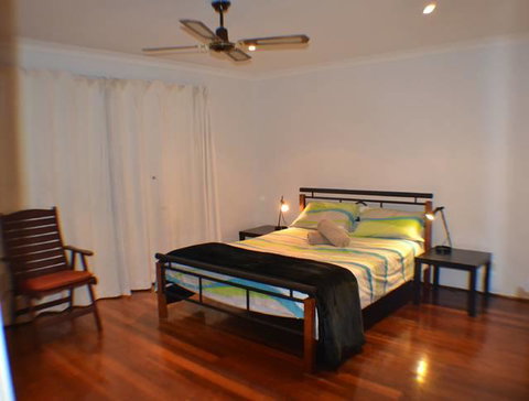 Beach Place @ Leeman - Accommodation Tasmania 7