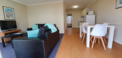 West Beach Lagoon 202 - Quiet & Ground Floor! - Accommodation Tasmania 9