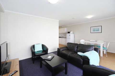 West Beach Lagoon 202 - Quiet & Ground Floor! - Accommodation Tasmania 11