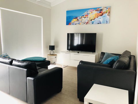 West Beach Lagoon 218 - Outstanding Value! - Accommodation Tasmania 2
