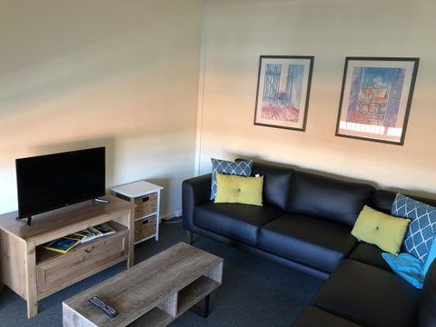 West Beach Lagoon 114 â€“ Ocean Views - Accommodation Tasmania 3