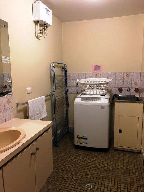 West Beach Lagoon 208 â€“ Great Value! - Accommodation Tasmania 13