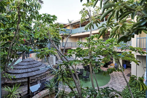 West Beach Lagoon 208 â€“ Great Value! - Accommodation Tasmania 24