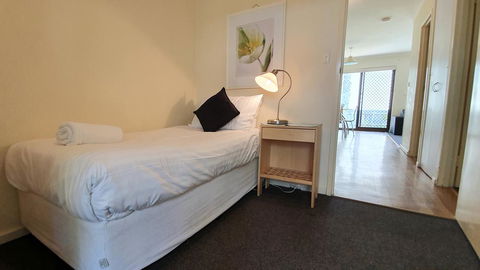 West Beach Lagoon 208 â€“ Great Value! - Accommodation Tasmania 7