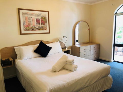 West Beach Lagoon 208 â€“ Great Value! - Accommodation Tasmania 2
