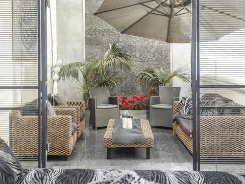 New York On King - Accommodation Tasmania 0