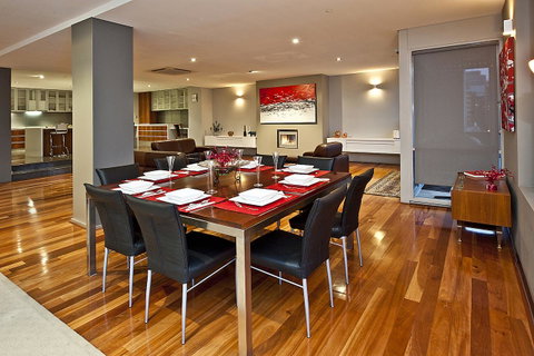 New York On King - Accommodation Tasmania 31