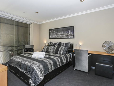 New York On King - Accommodation Tasmania 18