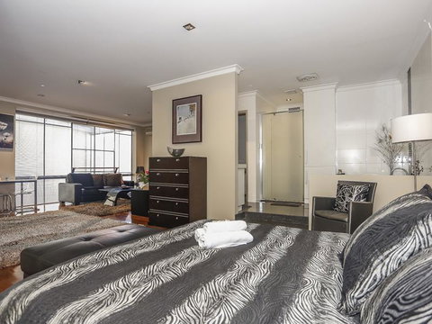 New York On King - Accommodation Tasmania 8