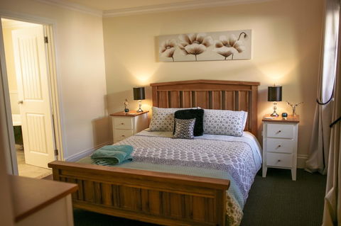 Quiet Escapes Cottages - Accommodation Tasmania 24