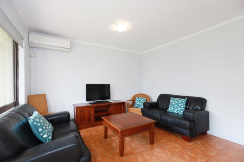 West Beach Lagoon 204 â€“ Ground Floor - Accommodation Tasmania 8
