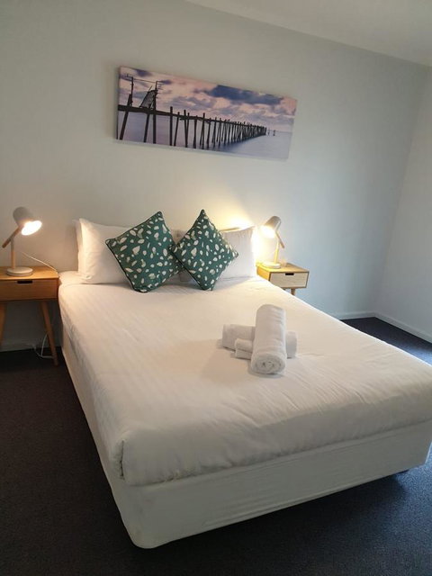 West Beach Lagoon 204 â€“ Ground Floor - Accommodation Tasmania 5