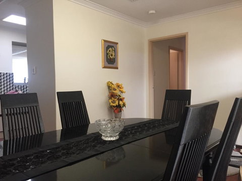 â˜… Stylish Family Home! â˜… - Accommodation Tasmania 7