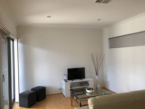 Gerring Court With Free 1 Car Bay Parking - Accommodation Tasmania 13
