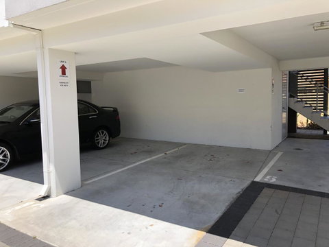 Gerring Court With Free 1 Car Bay Parking - Accommodation Tasmania 18